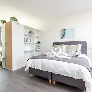 https://city-center-penthouse-w-balcony-delft-20f.thehaguehotels.net